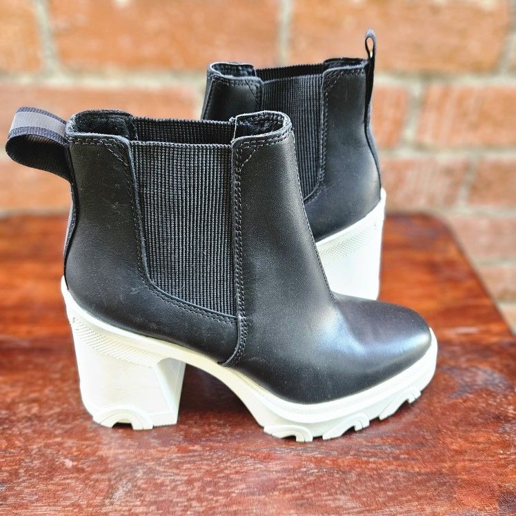 Sorel Brex Chelsea Heel Boots Waterproof Pull On Black/White Sea Salt