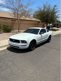 2007 Ford Mustang 4.0 L V6 automatic