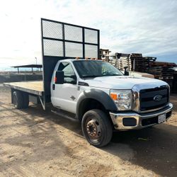2014 Ford F550 XLT 4x4 Diesel 16’ Flatbed