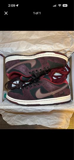 Nike SB Dunk Low x Riot Skateshop, SZ 9.5