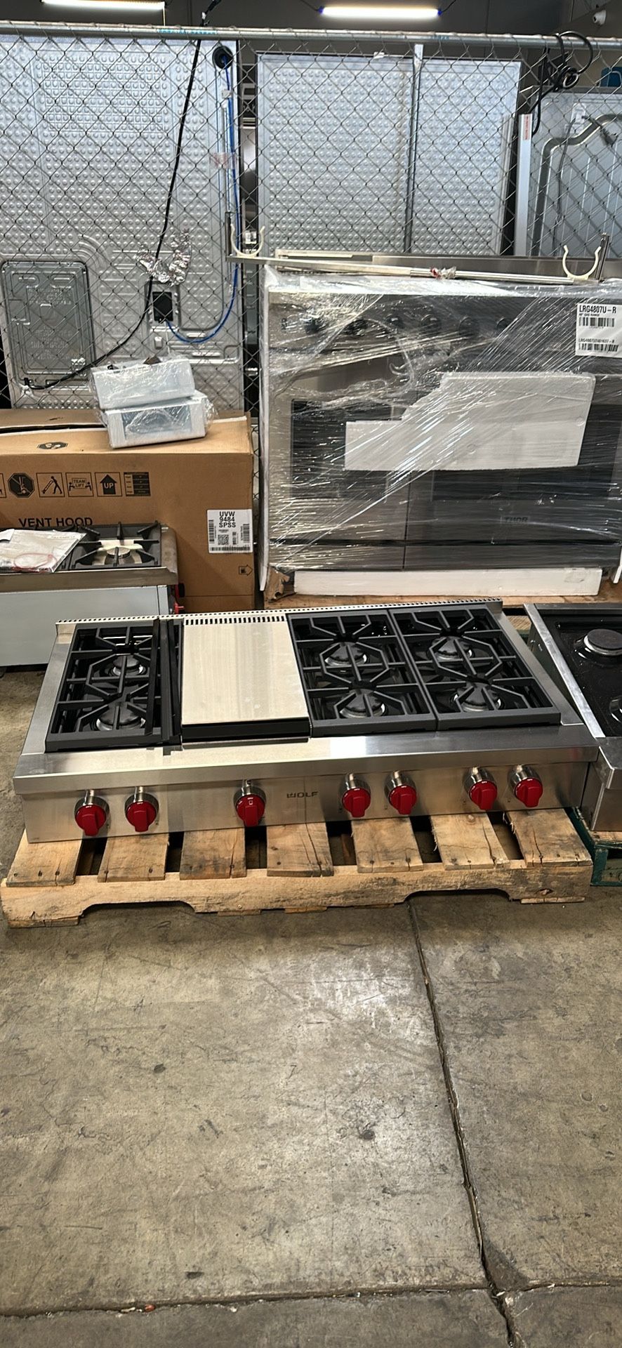wolf 48 inch gas range top cooktop new open box