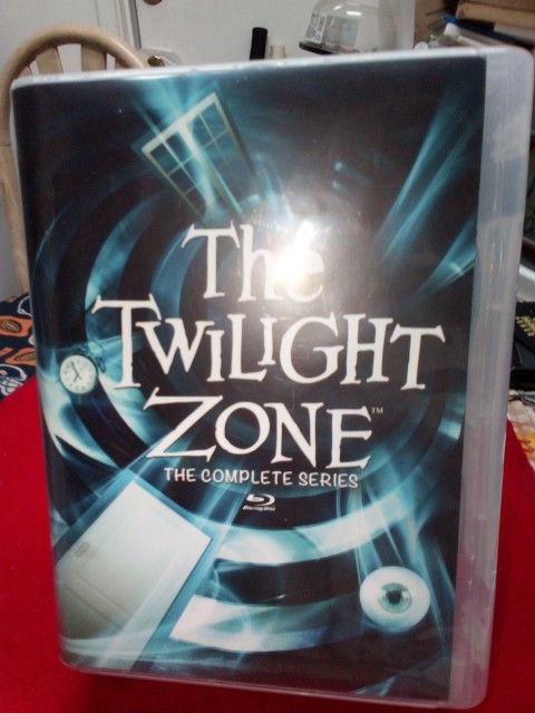 THE TWILIGHT ZONE SEASONS 1-5 ON BLUE RAY MISSING 1 DISK