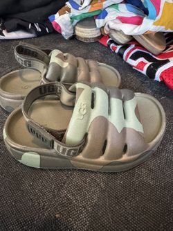 Ugh Toddler Sandals