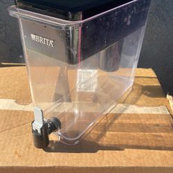 Brita Ultramax Dispenser 