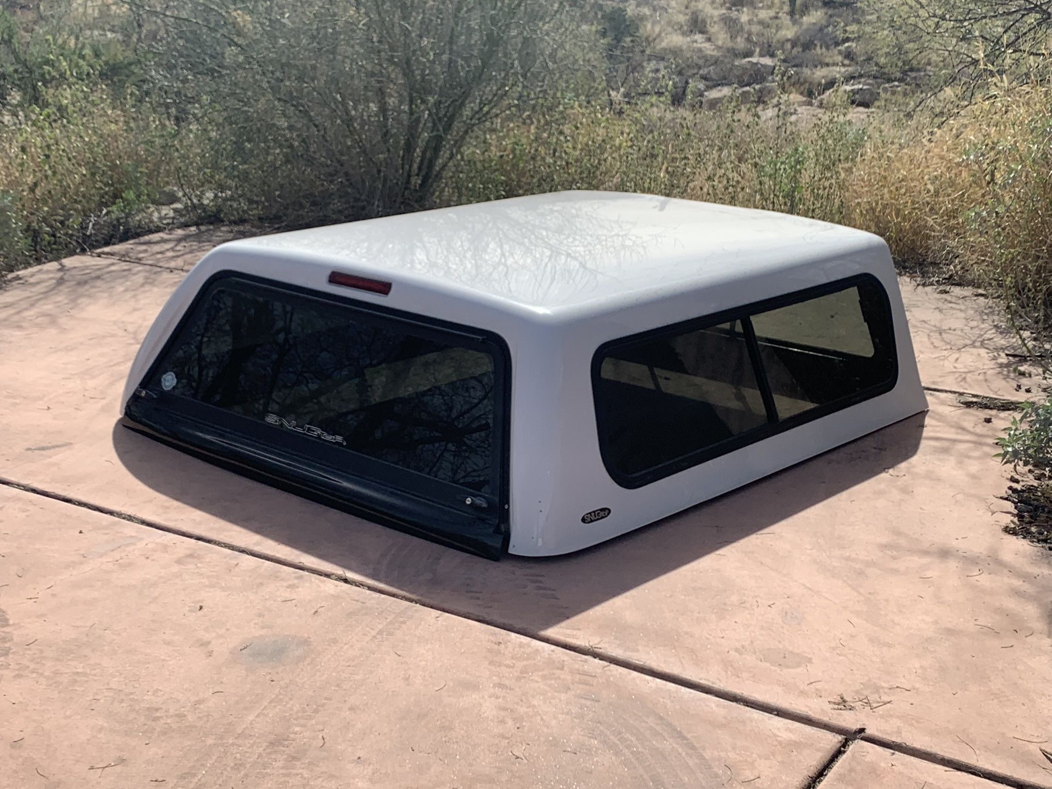 Snugtop Camper Shell 20142019 Chevy Silverado Short Bed for Sale in