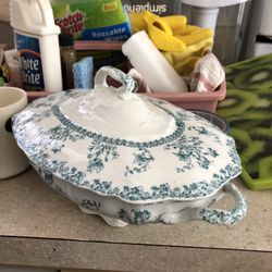 Louise Semi porcelain new wharf pottery England