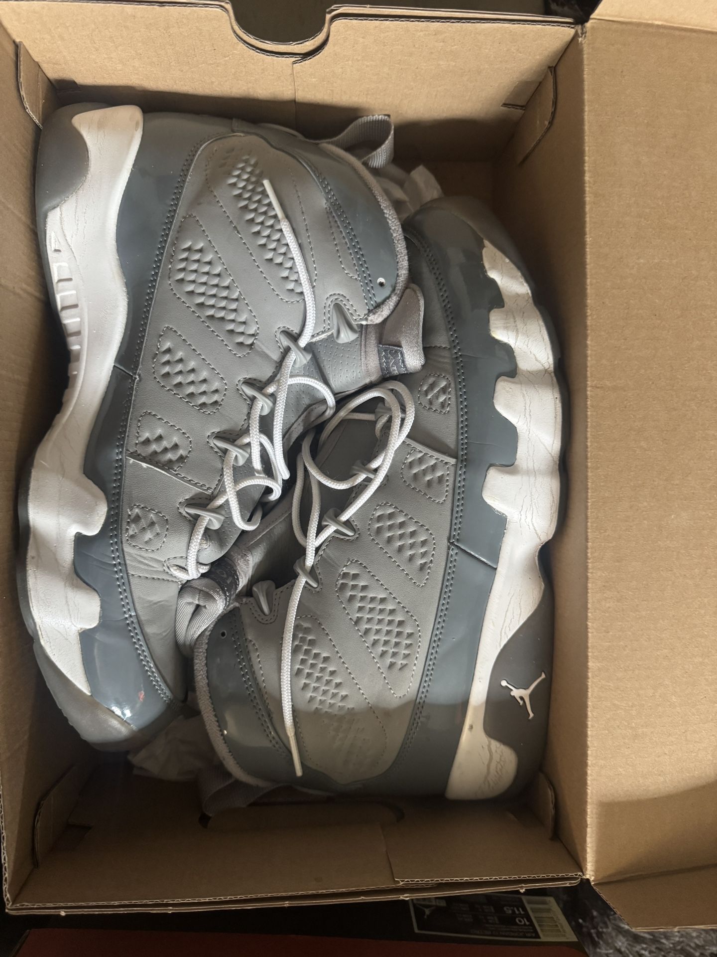 Cool Grey 9s