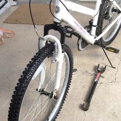 New Columbia MT Bike. 