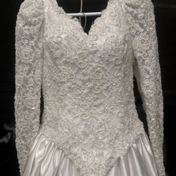 Elegant Wedding Dress 