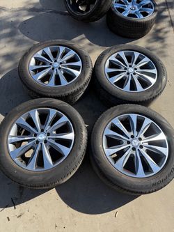 2013 Mercedes GL450 OEM 20” Rims Wheels & Tires
