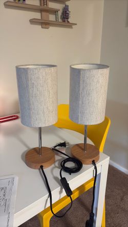 x2 Lamps