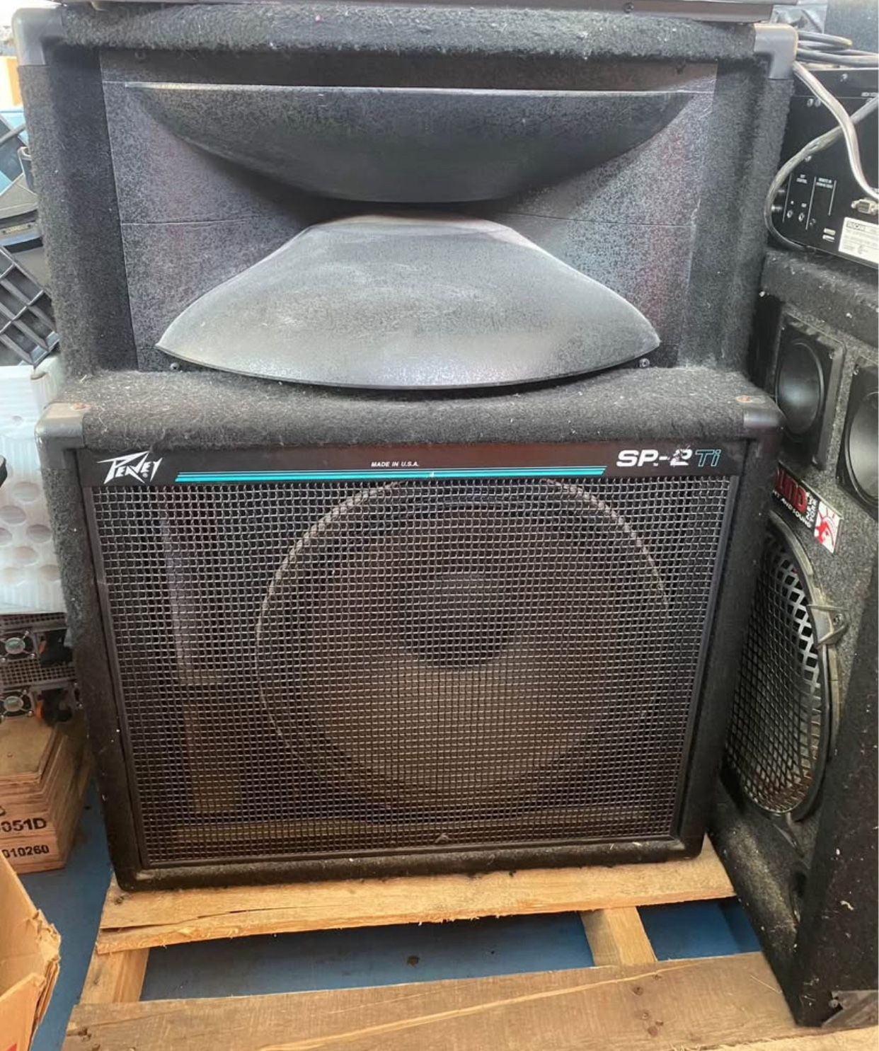 Peavey SP-2Ti DJ Concert Speakers Set
