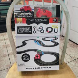 Build & Race Roadway, New 25 Dolares,