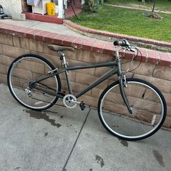 Felt Bicycle  cafe 8  aluminum bicycle 17 inch  like new  Very light weight