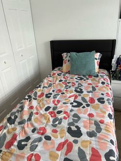 2 Twin XL beds for sale ,mattress included $350