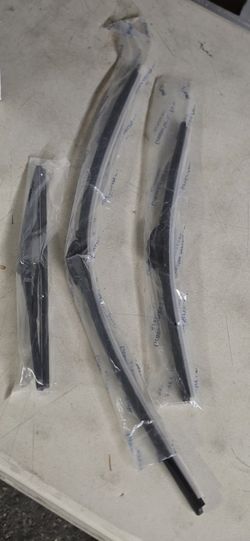 Lexus UX 250h Wiper Blade Set