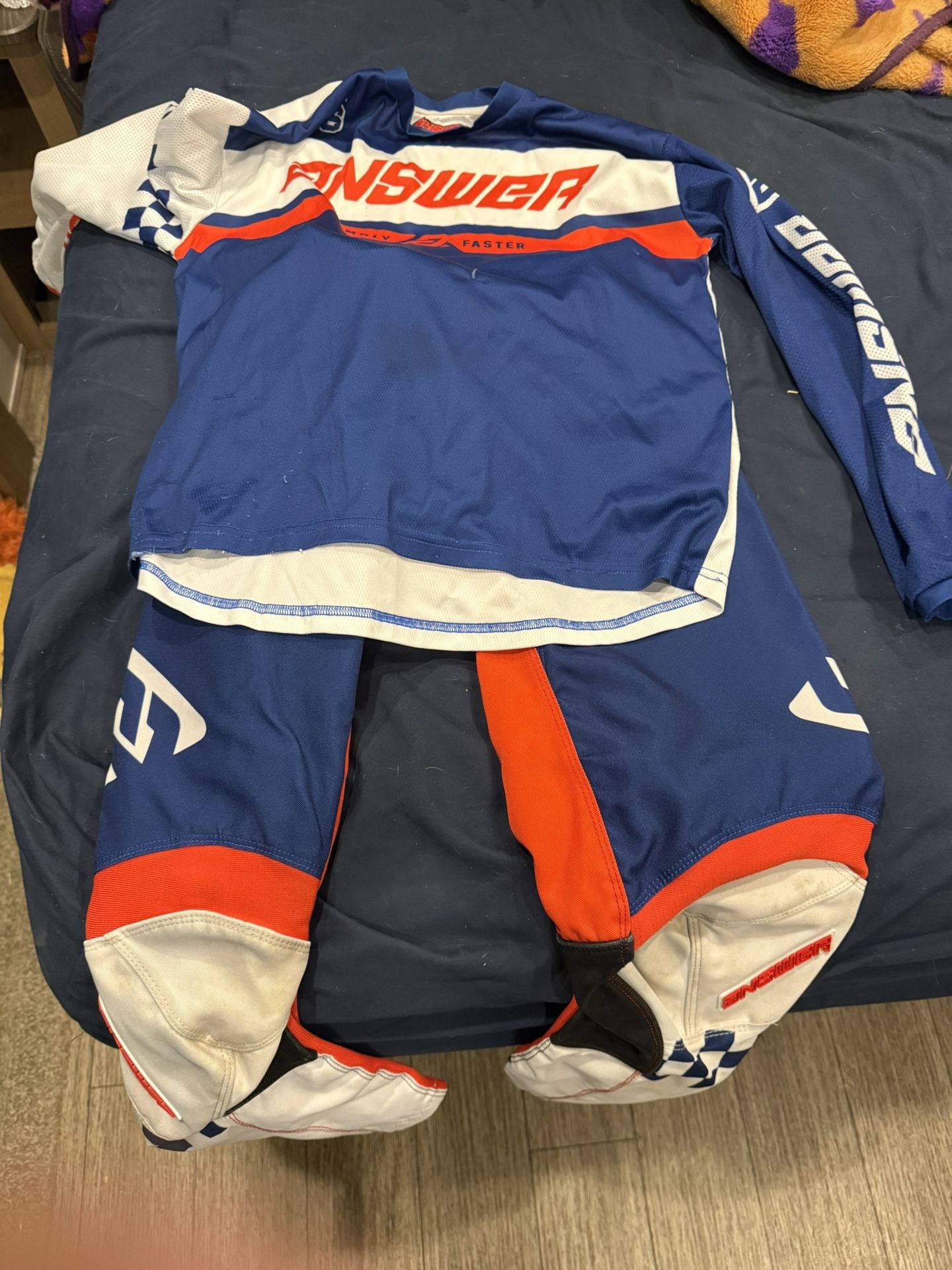 Riding Gear Set Answer