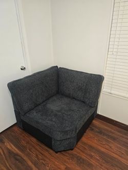 Wayfair Sectional Corner Chair / Corner Piece – New – $50
