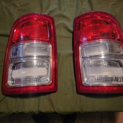 5th Gen Ram 2500/3500 Oem Taillights 
