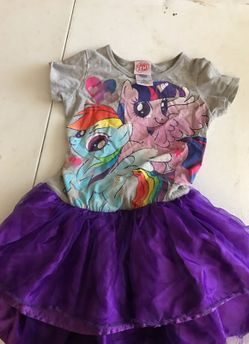 Lil girls size 7/8 $2.00