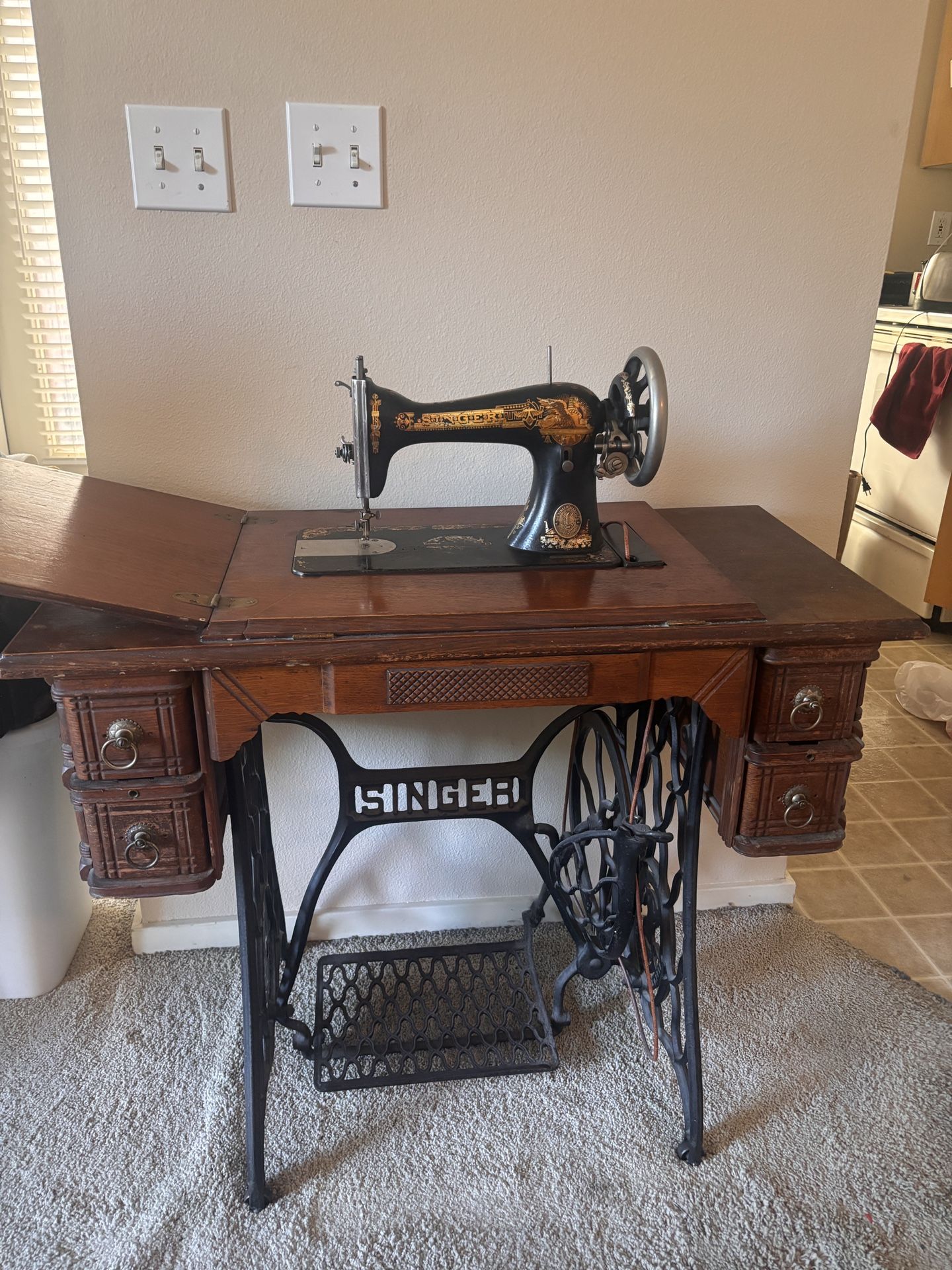 Antique Singer Treadle Sewing Machine