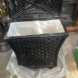 Fully Lined hamper. Beautiful Wicker 