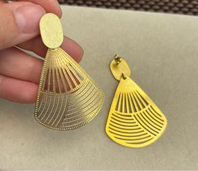 Disc Drop Earrings