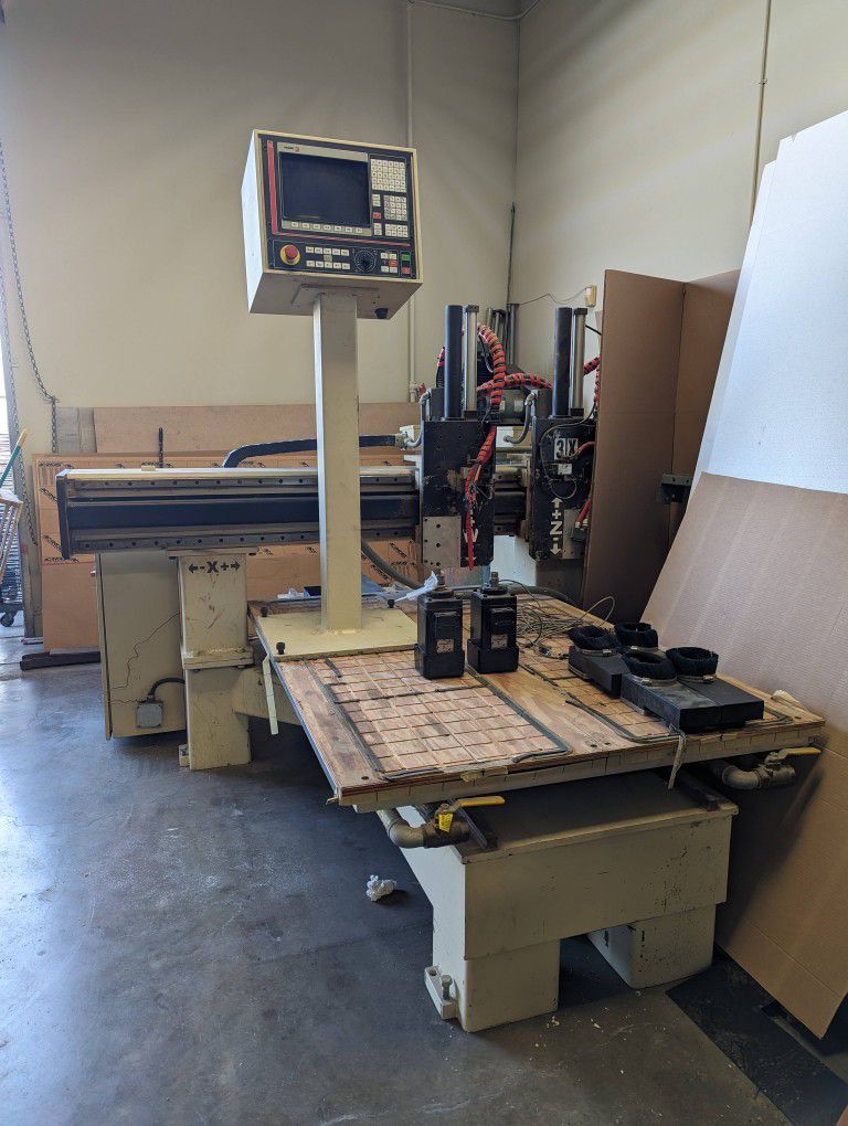 CNC machine & Computer Fagor 8050 - 3 Axis w/Refurbished Spindles 