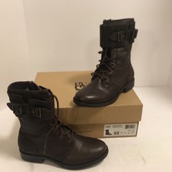 UGG Maaverick Rugged Leather w/ Bold Buckle Strap Water resistance Brown Boots size 5.5, in good condition 