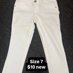 Juniors Pants  Size 7