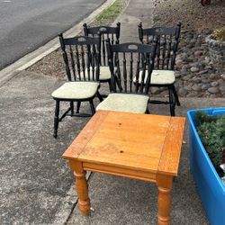 Estate sale, a lot of free stuff