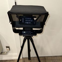 Glide Gear, TMP 100, Tablet & Smartphone Teleprompter, Including Tripod, YouTubers Dream!