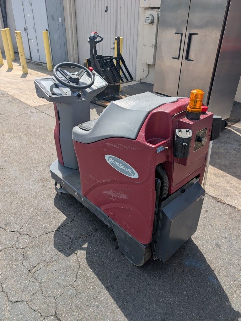 Minuteman Robo Scrub 20 Ride On Floor Scrubber