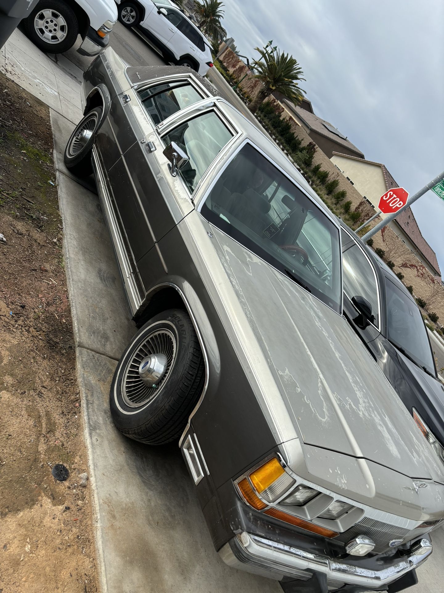 1990 Ford Crown Victoria for Sale in Fresno, CA OfferUp