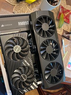 ASRock AMD RX-7800XT 16gb (On the left side of picture)