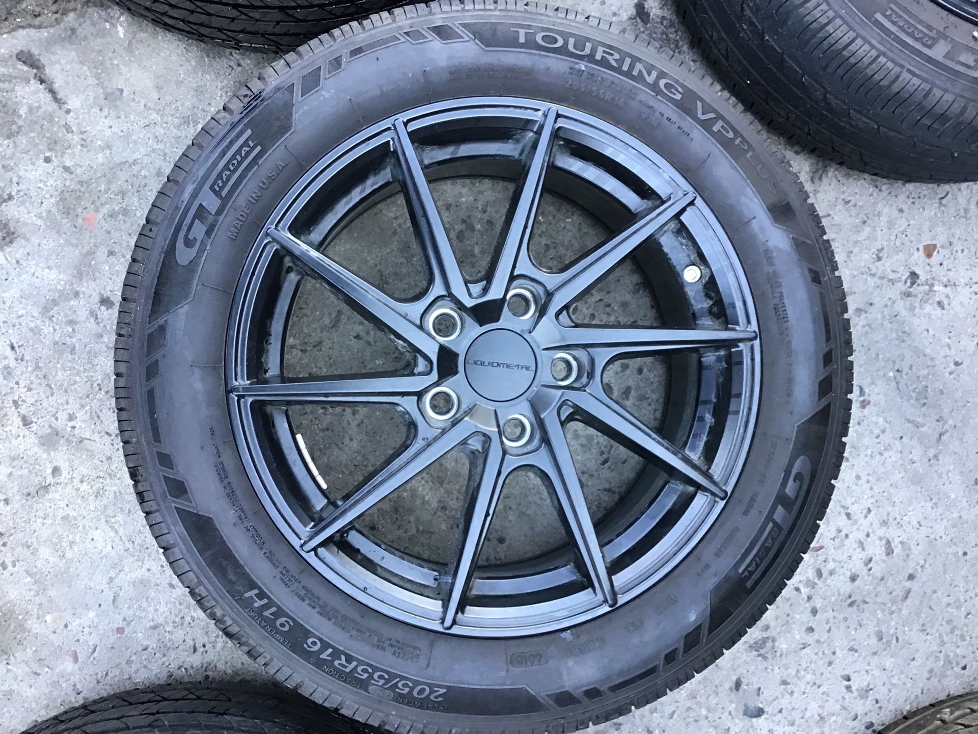 2016 Nissan Sentra Rims & Tires 5lug 16"