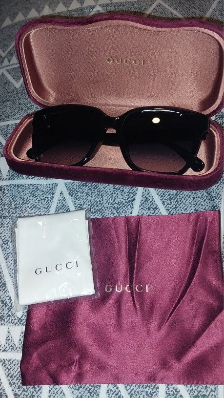 Gucci Sunglasses For woman 