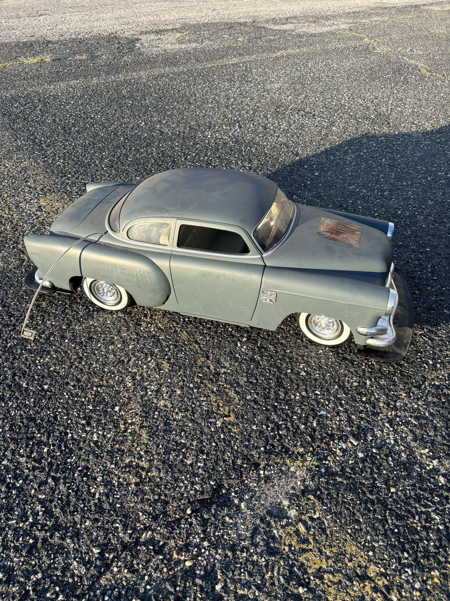 Up for consideration is a vintage West Coast Choppers Jesse James 1954 Chevy R/C car in used condition. Car only! No radio, battery, charger, or extra