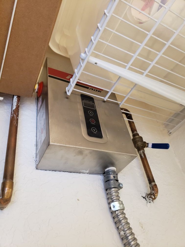 Iheat tankless water heater for Sale in Miramar, FL OfferUp