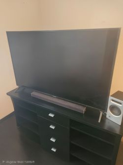 4K Vizio Smart TV Bundle For $800