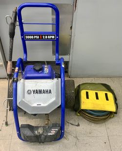 Yamaha Gas Pressure Washer PW3028 Semi-professional Heavy Duty Cleaning Job 3000 PSI 2.8 Gallons Gal Portable Pump Nozzle Hose Tank Soap