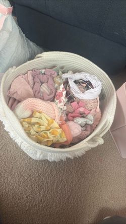 Bows and hats for baby girls 