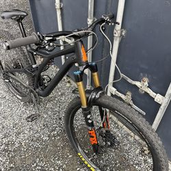 Downhill Mountain Bike