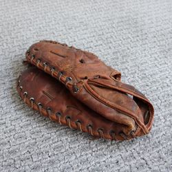 J.C Higgins 1640 Baseball Glove