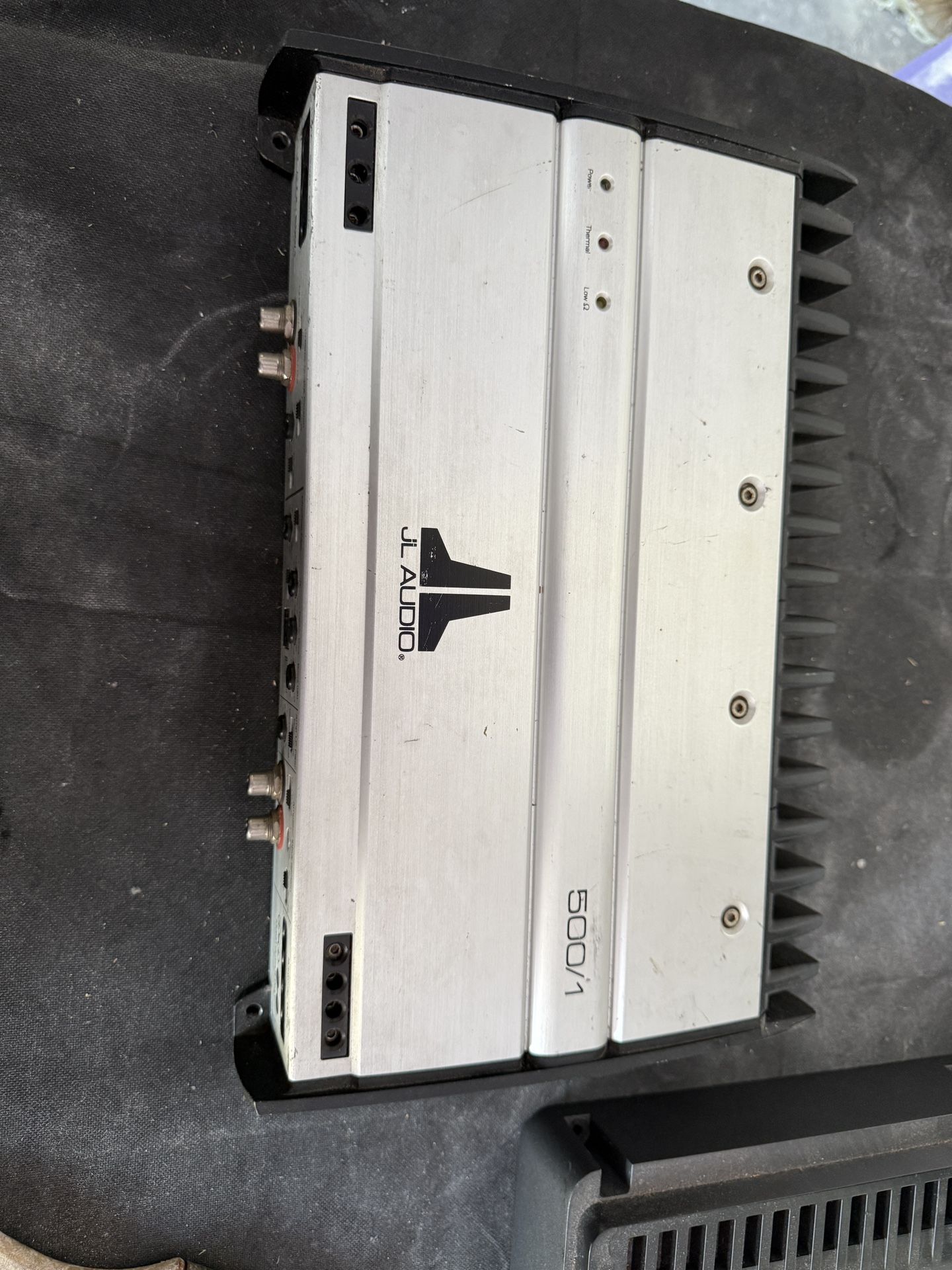 JL Audio Slash 500/1