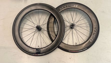 Wheels Alun Hyper Carbon.