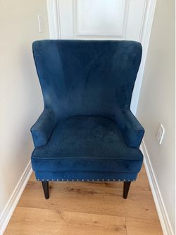 Accent chair (blue)