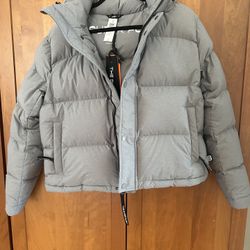Brand New Aritzia Super Puff Shorty size S, Real Premium Down Jacket