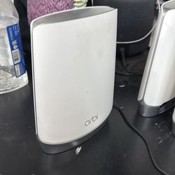 Whole house mesh router system. Orbi 750