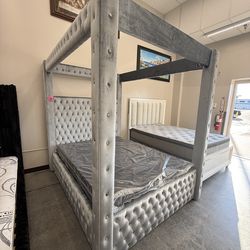 QUEEN BED FRAMR